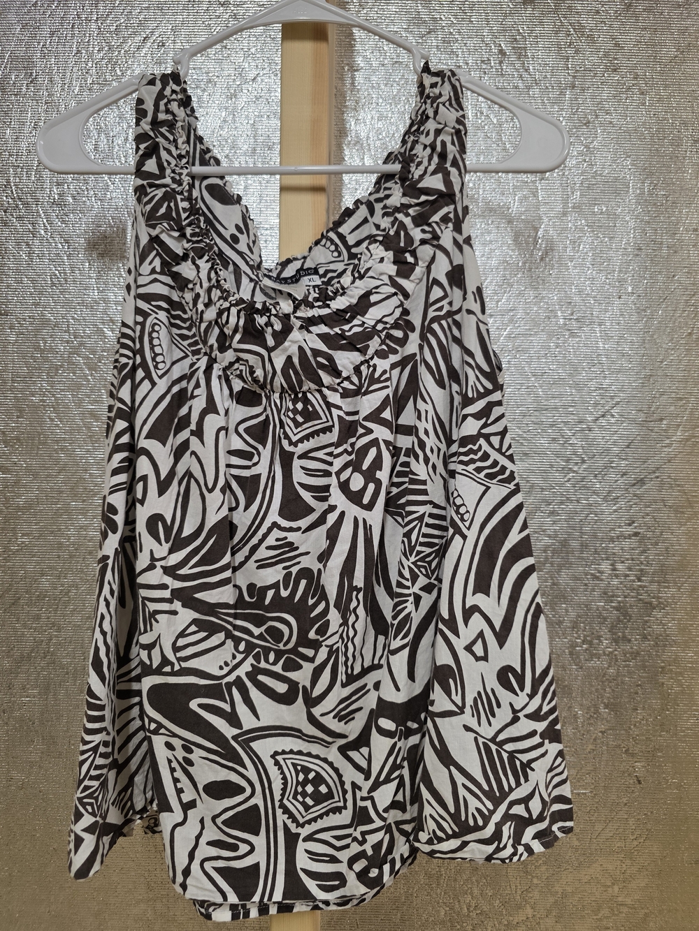 Bay Studio Brown & White Unique Printed Tank Top Size XL